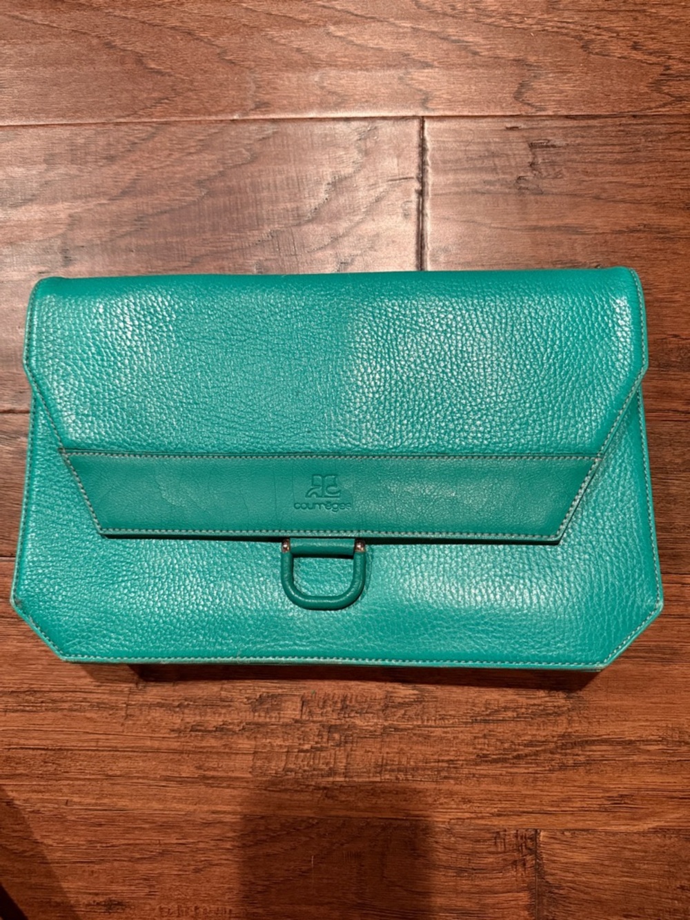 Courreges Clutch Beautiful leather No strap 💚
